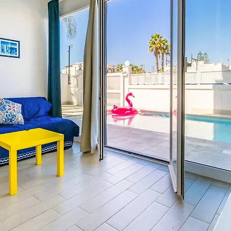 Lovely In With Jacuzzi Holiday home
