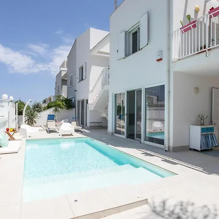 Lovely In With Jacuzzi Marzamemi