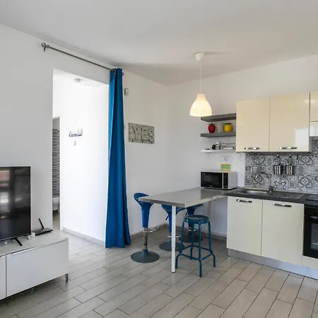 Lovely In With Jacuzzi Feriehus