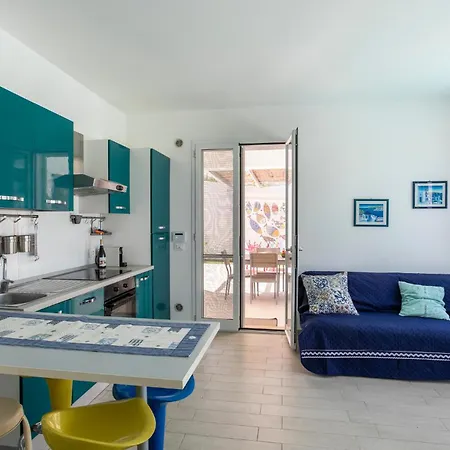 Residenza Flamingo 別荘 マルツァメミ