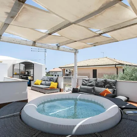 Lovely In With Jacuzzi Feriehus